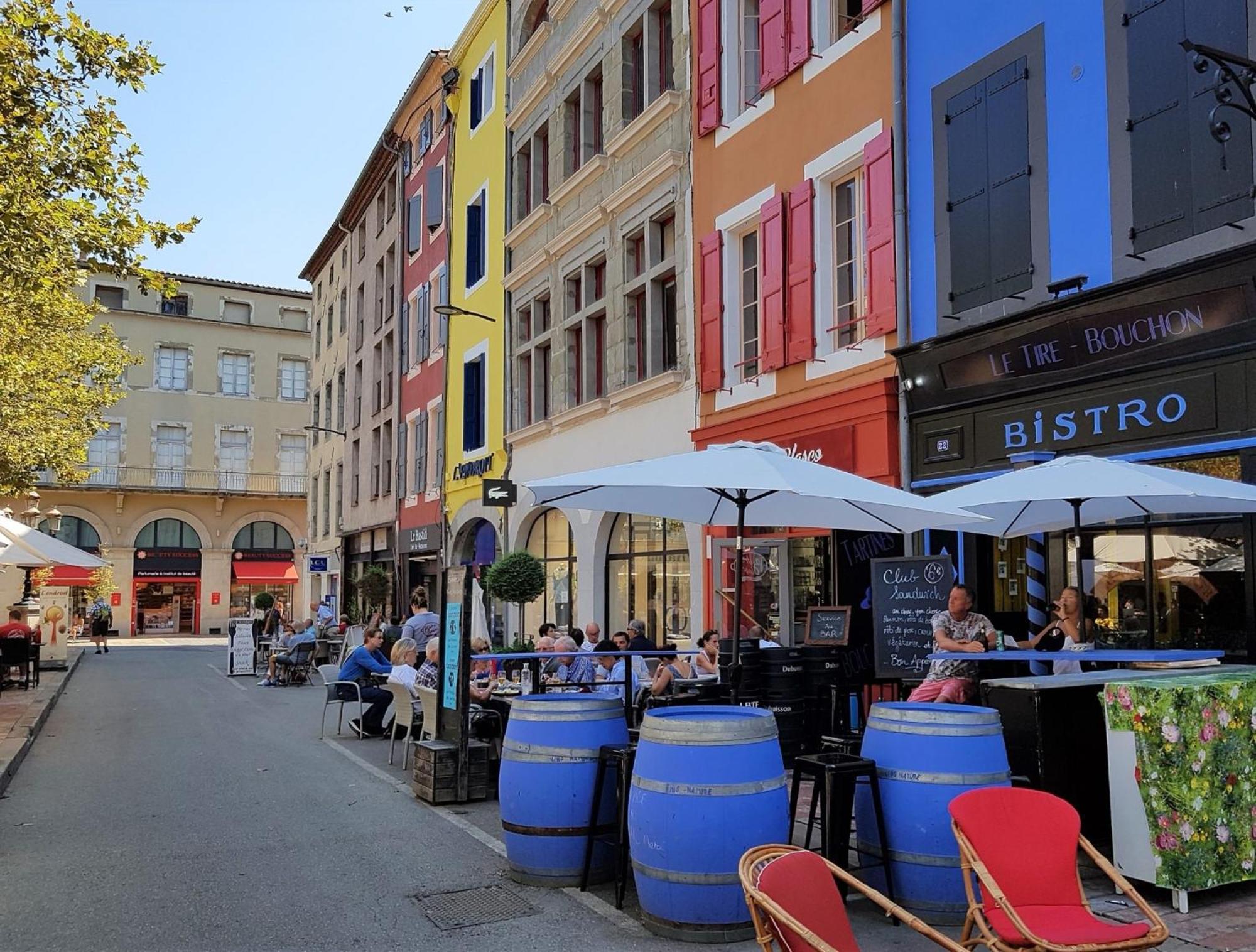 Les Couleurs Du Monde ! Parking Et Balcon Apartment Carcassonne Exterior photo